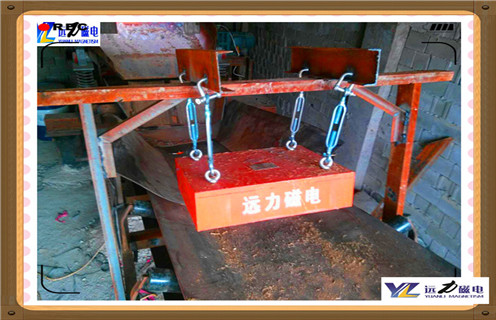 質(zhì)量不錯啊，單獨做了床包邊面料摸著(zhù)也很舒服，床很重排骨架打磨的很光滑沒(méi)有坑坑洼洼的。