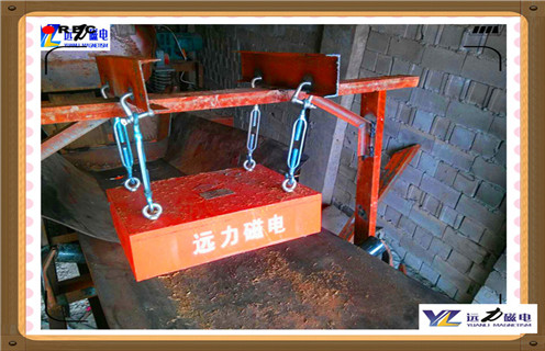 質(zhì)量不錯啊，單獨做了床包邊面料摸著(zhù)也很舒服，床很重排骨架打磨的很光滑沒(méi)有坑坑洼洼的。