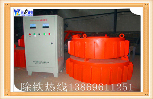 2.rcdb-6.5電磁除鐵器的保養 1.定期檢查各種緊固件,懸具的松緊度,檢查運轉機構的潤滑正常與否;檢查電機電源接地情況;按一般機械電氣設備要求維護與保養. 2.定期清掃除鐵器表面塵埃,以免影響機構運轉. 3.定期檢查自卸機構和磨損情況,必要時(shí)予以調節和更換.